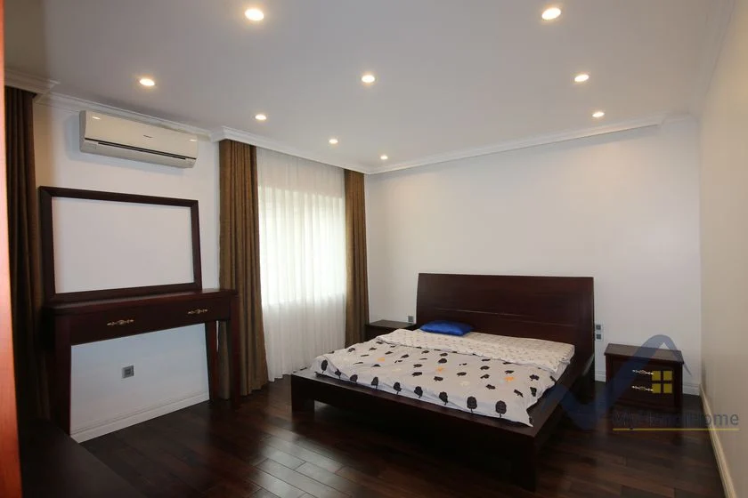 Xem ảnh 9: Ảnh 9: Liền kề Vinhomes Riverside giai đoạn 1 cần cho thuê