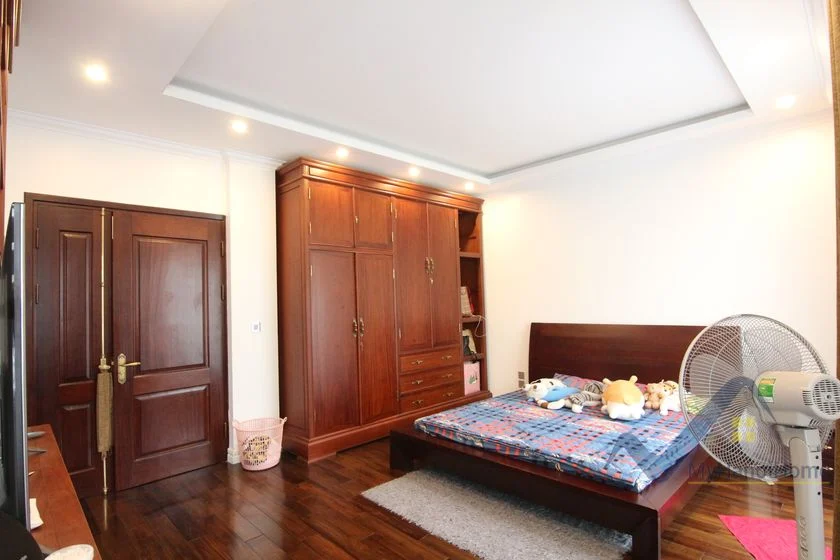 Xem ảnh 19: Ảnh 19: Liền kề Vinhomes Riverside giai đoạn 1 cần cho thuê