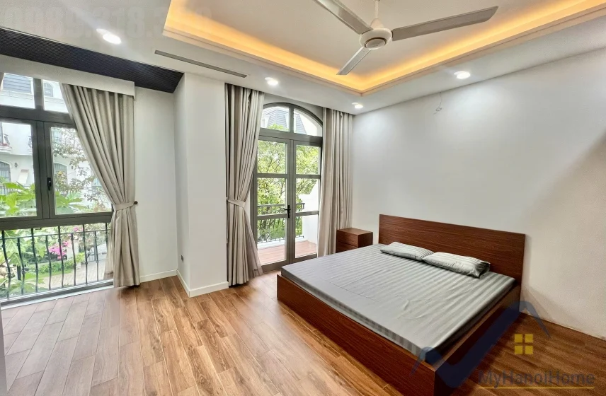 Xem ảnh 8: Ảnh 8: Nhà 4 phòng ngủ full nội thất Vinhome Harmony gần Vinschool
