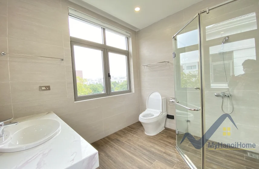 Xem ảnh 16: Ảnh 16: Nhà cho thuê Vinhomes Harmony full nội thất ngay cạnh Hồ