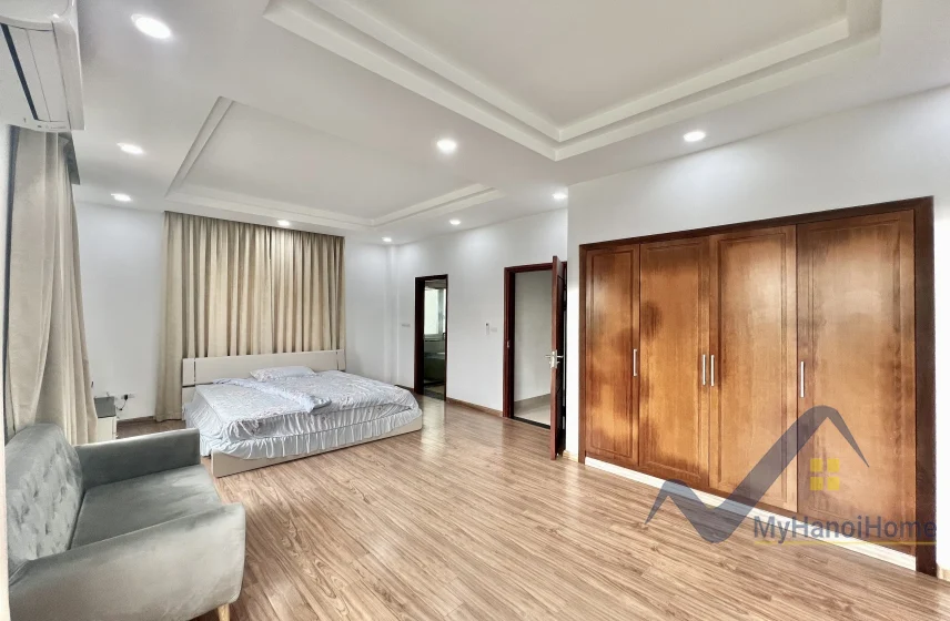 Xem ảnh 4: Ảnh 4: Nhà liền kề 4PN khu Vinhomes Riverside cần cho thuê