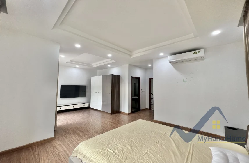 Xem ảnh 19: Ảnh 19: Nhà liền kề 4PN khu Vinhomes Riverside cần cho thuê