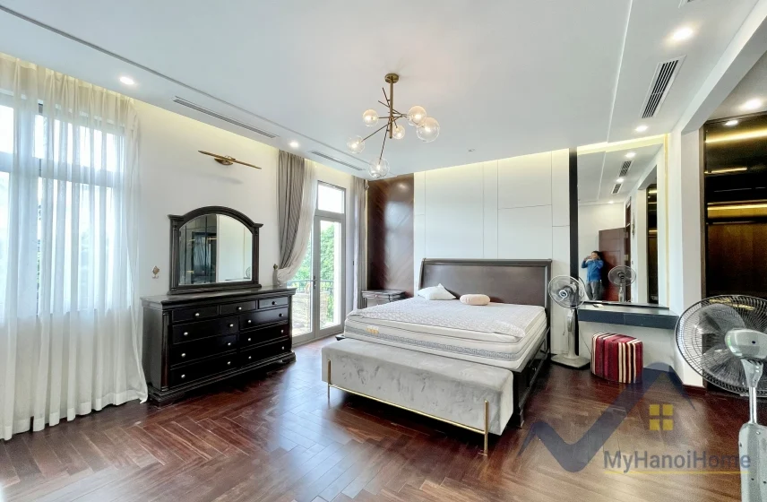 Xem ảnh 5: Ảnh 5: Nhà liền kề tại KĐT Vinhomes The Harmony cho thuê đủ đồ
