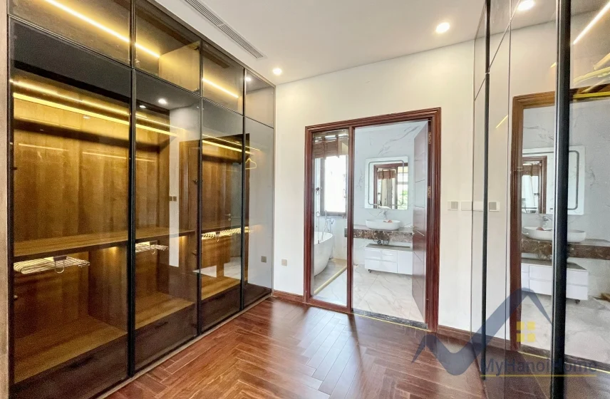 Xem ảnh 8: Ảnh 8: Nhà liền kề tại KĐT Vinhomes The Harmony cho thuê đủ đồ