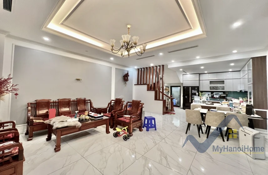 Xem ảnh 2: Ảnh 2: Nhà liền kề Vinhomes Harmony cho thuê 3PN full đồ