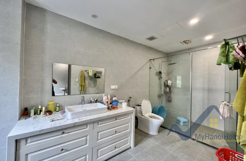 Xem ảnh 3: Ảnh 3: Nhà liền kề Vinhomes Harmony cho thuê 3PN full đồ