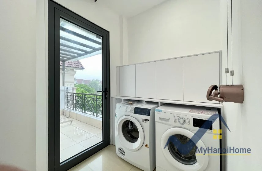 Xem ảnh 5: Ảnh 5: Nhà mới cho thuê Vinhomes Riverside nội thất hiện đại