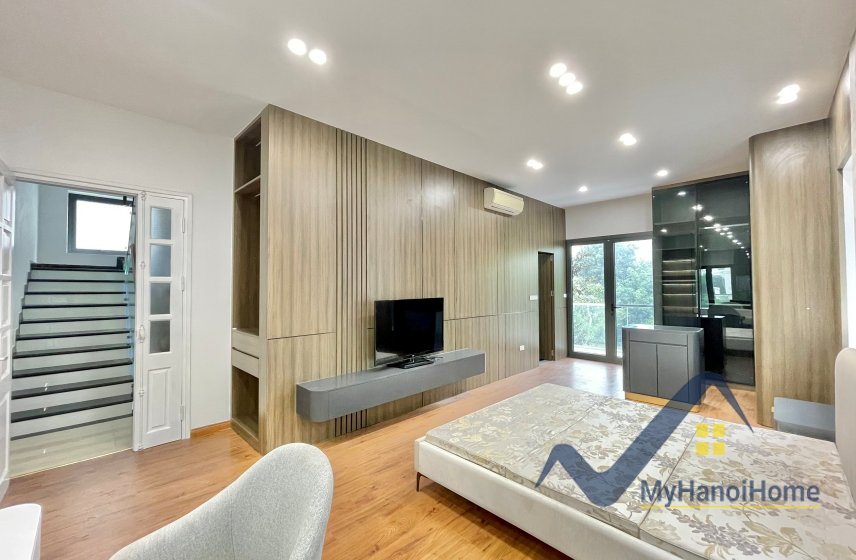 Nhà mới cho thuê Vinhomes Riverside nội thất hiện đại 7