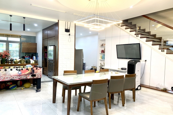 Chủ nhà bán biệt thự Vinhomes Harmony hoàn thiện nội thất
