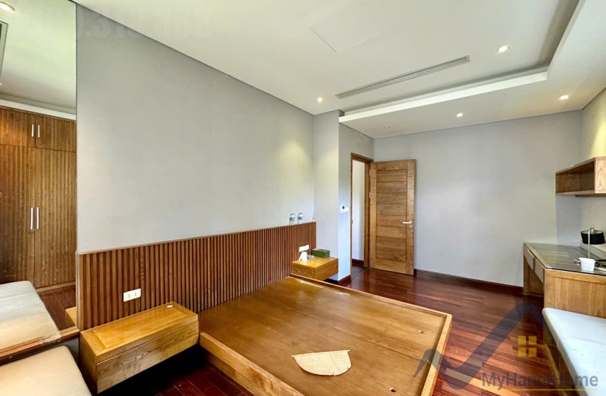 Thuê biệt thự đơn lập Vinhomes Riverside có Gara trong nhà 16