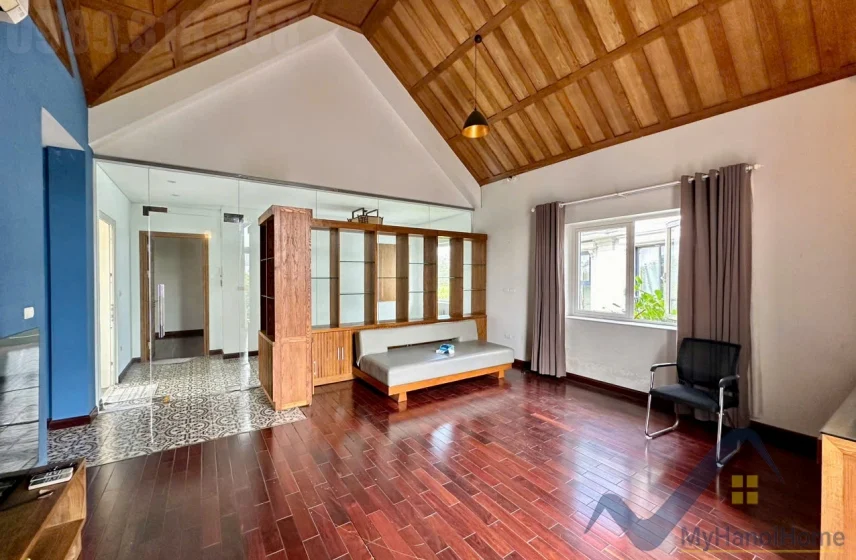 Xem ảnh 16: Ảnh 16: Thuê biệt thự đơn lập Vinhomes Riverside có gara trong nhà