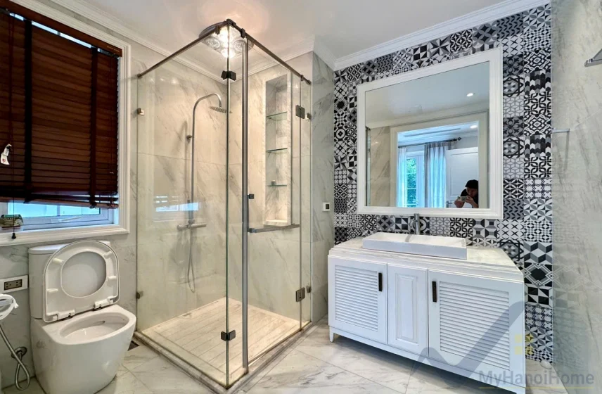 Xem ảnh 8: Ảnh 8: Thuê biệt thự đơn lập Vinhomes Riverside đủ nội thất 5PN