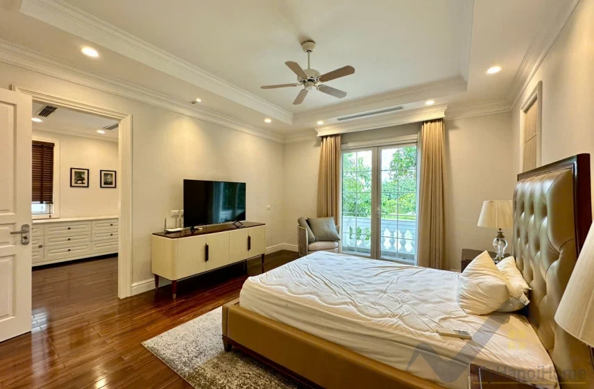 Xem ảnh 9: Ảnh 9: Thuê biệt thự đơn lập Vinhomes Riverside đủ nội thất 5PN