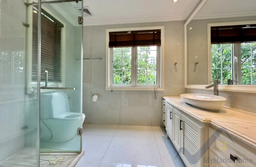 Xem ảnh 14: Ảnh 14: Thuê biệt thự đơn lập Vinhomes Riverside đủ nội thất 5PN