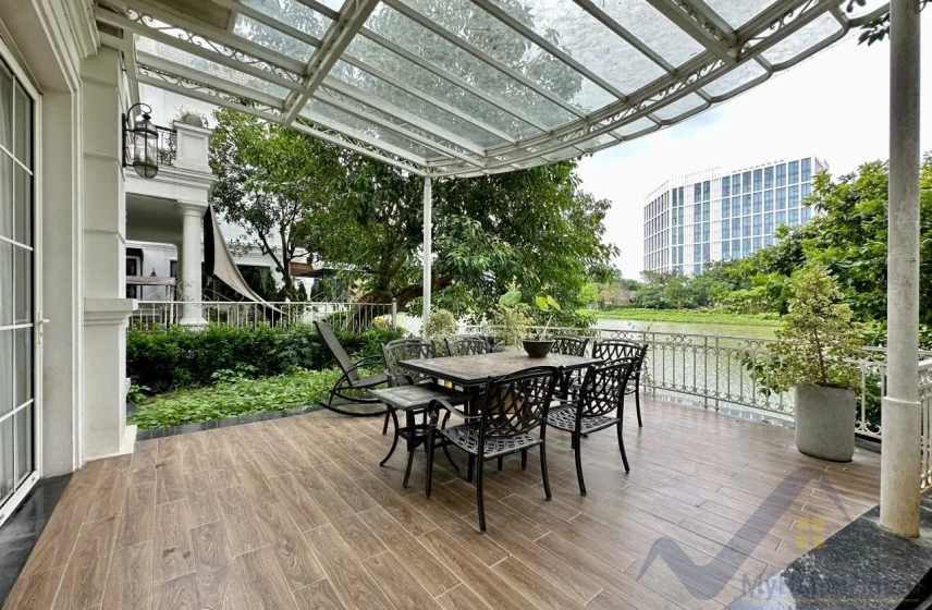 Xem ảnh 29: Ảnh 29: Thuê biệt thự đơn lập Vinhomes Riverside đủ nội thất 5PN