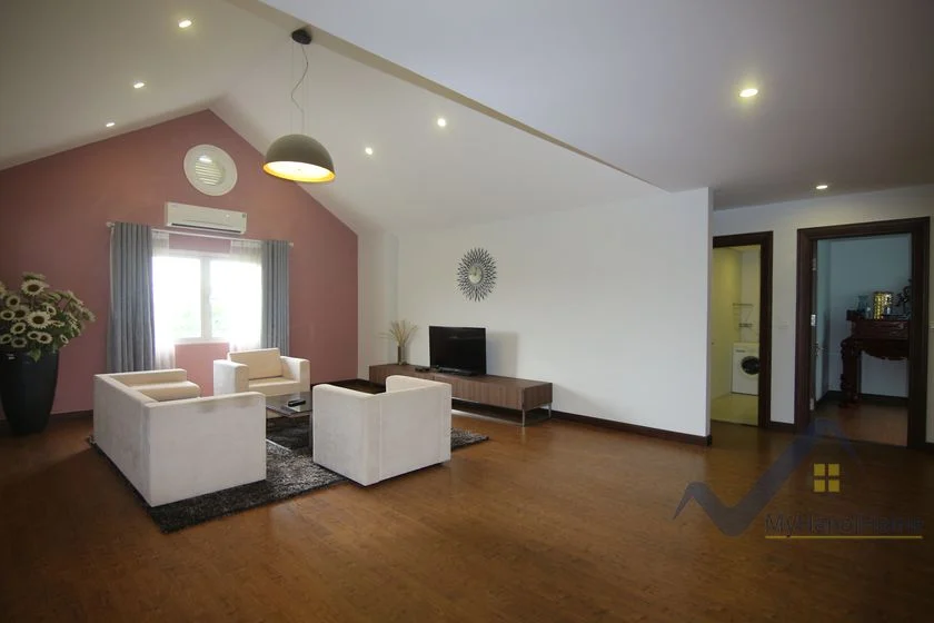 Xem ảnh 19: Ảnh 19: Thuê biệt thự đơn lập Vinhomes Riverside full nội thất gần BIS