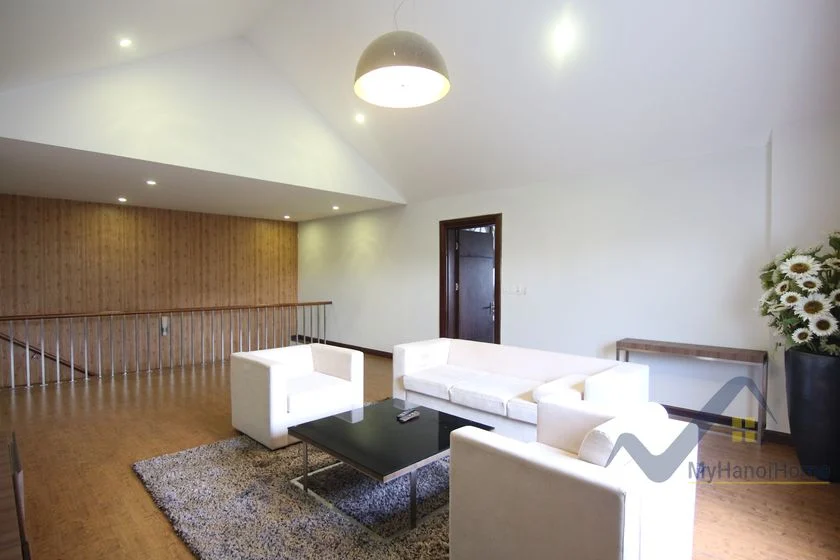 Xem ảnh 20: Ảnh 20: Thuê biệt thự đơn lập Vinhomes Riverside full nội thất gần BIS