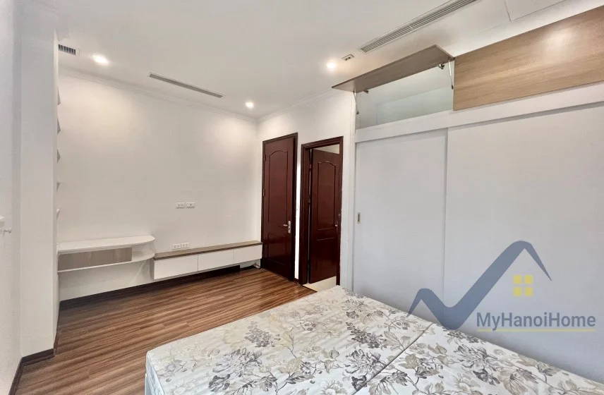 Xem ảnh 5: Ảnh 5: Thuê biệt thự đơn lập Vinhomes Riverside full nội thất giá tốt nhất