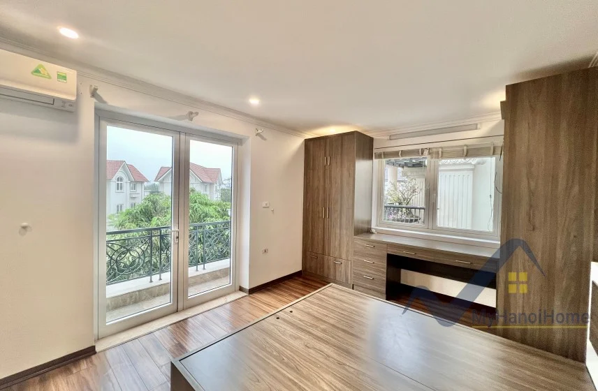 Xem ảnh 10: Ảnh 10: Thuê biệt thự đơn lập Vinhomes Riverside full nội thất giá tốt nhất