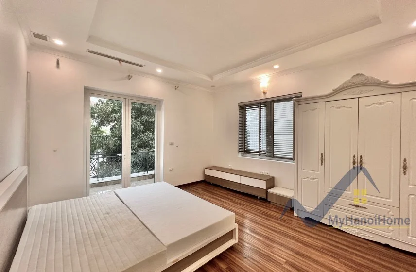 Xem ảnh 18: Ảnh 18: Thuê biệt thự đơn lập Vinhomes Riverside full nội thất giá tốt nhất