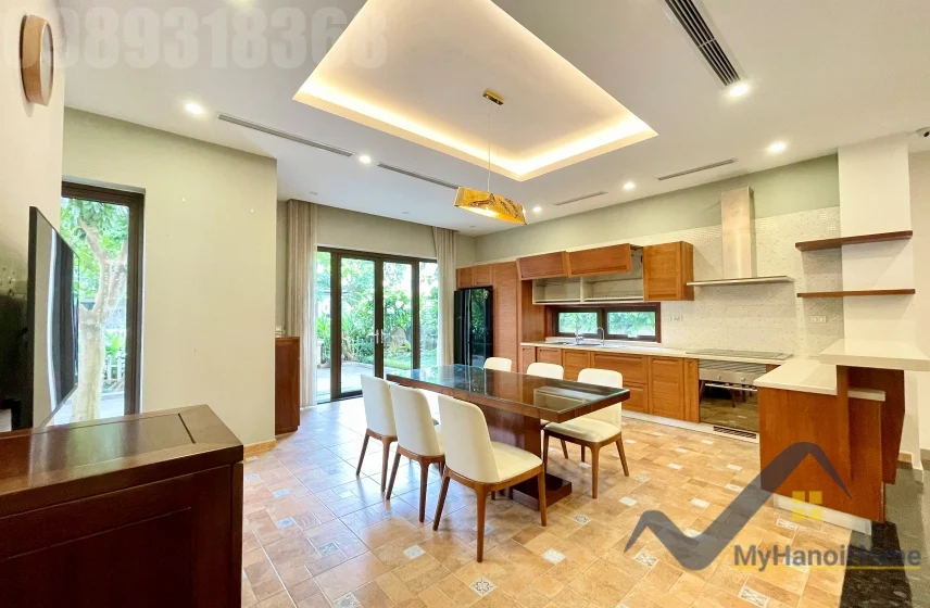Xem ảnh 18: Ảnh 18: Thuê biệt thự đơn lập Vinhomes Riverside gần trường BIS và Almaz, full đồ