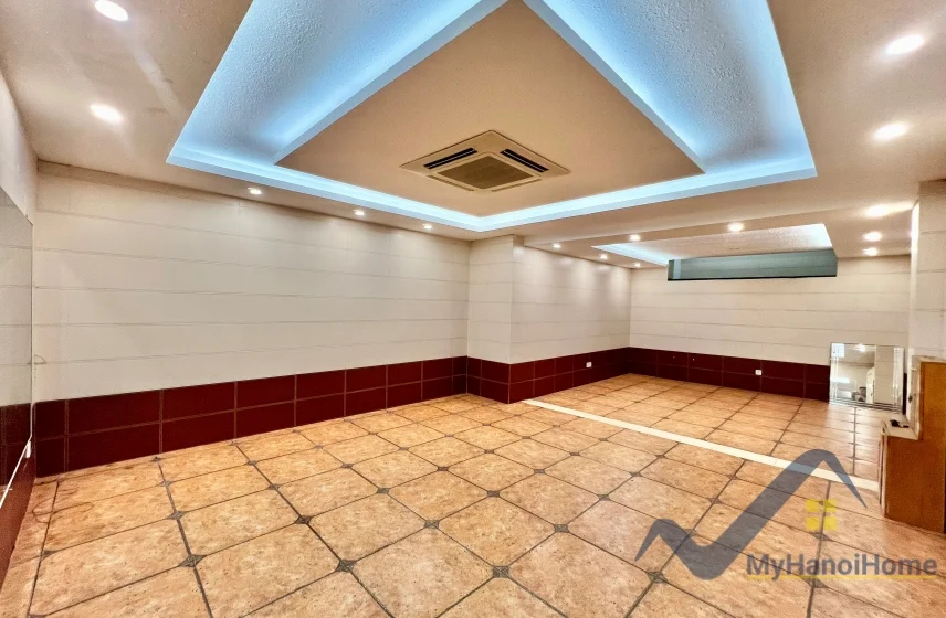 Xem ảnh 6: Ảnh 6: Thuê biệt thự đơn lập Vinhomes Riverside phong cách tân cổ điển