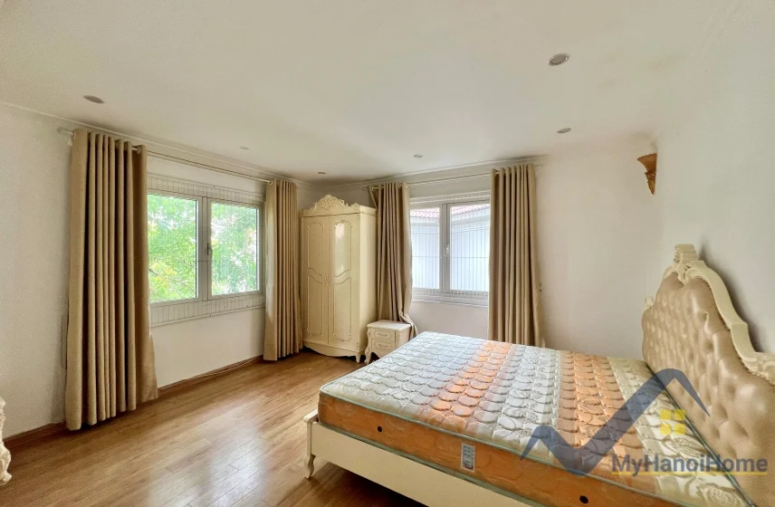 Xem ảnh 21: Ảnh 21: Thuê biệt thự đơn lập Vinhomes Riverside phong cách tân cổ điển