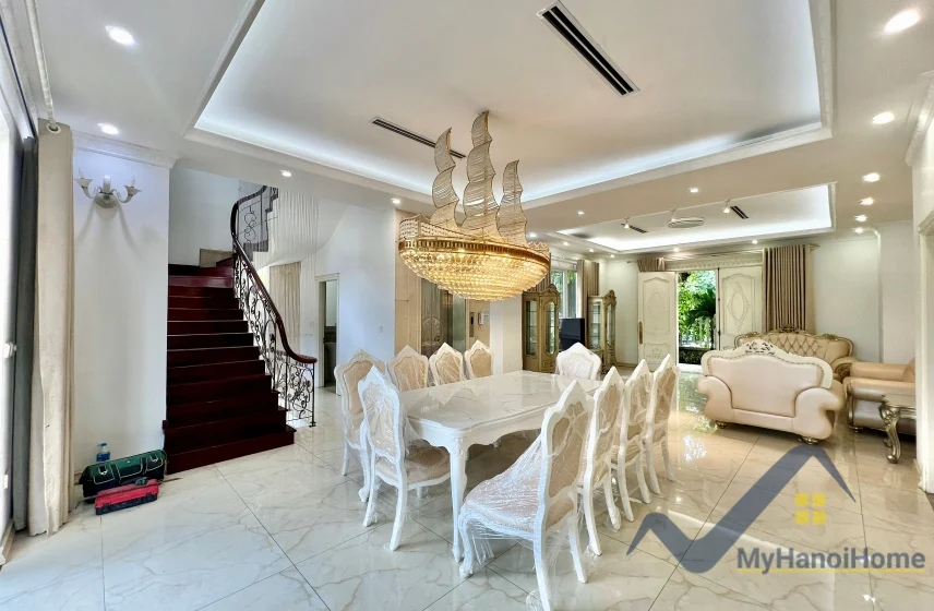 Xem ảnh 26: Ảnh 26: Thuê biệt thự đơn lập Vinhomes Riverside phong cách tân cổ điển