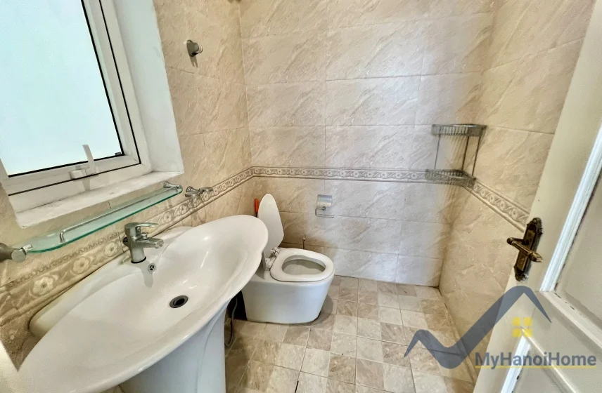 Xem ảnh 28: Ảnh 28: Thuê biệt thự đơn lập Vinhomes Riverside phong cách tân cổ điển