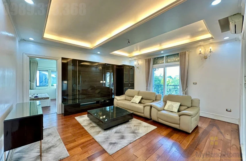 Xem ảnh 15: Ảnh 15: Thuê biệt thự đơn lập Vinhomes Riverside sân vườn rộng