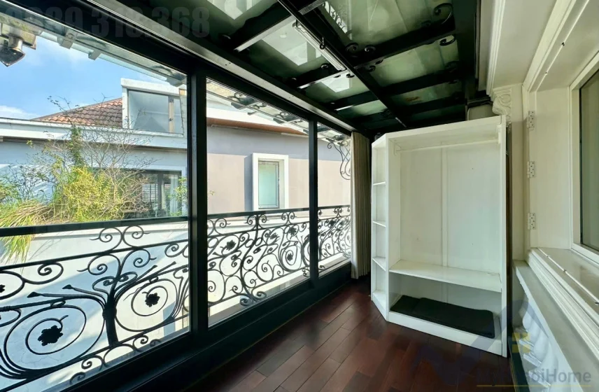 Xem ảnh 19: Ảnh 19: Thuê biệt thự đơn lập Vinhomes Riverside sân vườn rộng