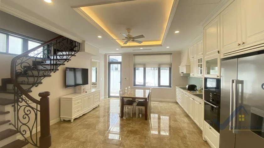Xem ảnh 2: Ảnh 2: Thuê biệt thự Harmony gần Vinschool và Hồ full nội thất