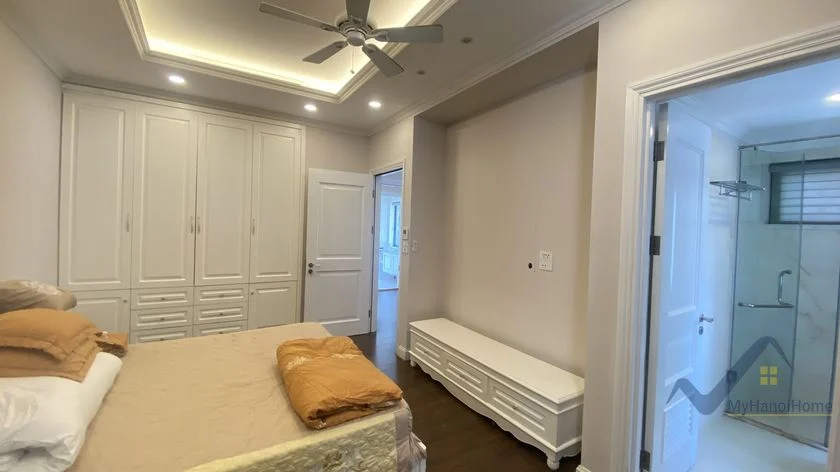 Xem ảnh 3: Ảnh 3: Thuê biệt thự Harmony gần Vinschool và Hồ full nội thất