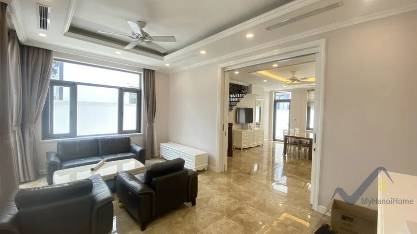Xem ảnh 13: Ảnh 13: Thuê biệt thự Harmony gần Vinschool và Hồ full nội thất