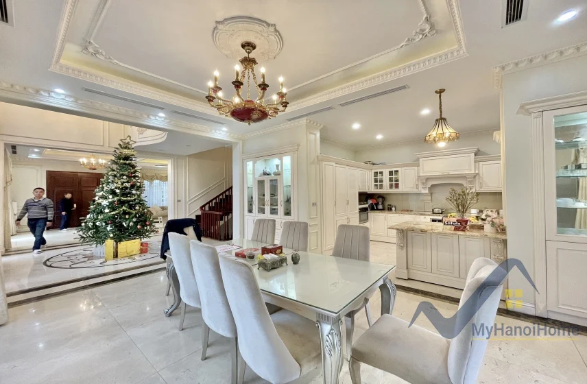 Xem ảnh 17: Ảnh 17: Thuê biệt thự Hoa Lan Vinhomes Riverside căn đơn lập full đồ
