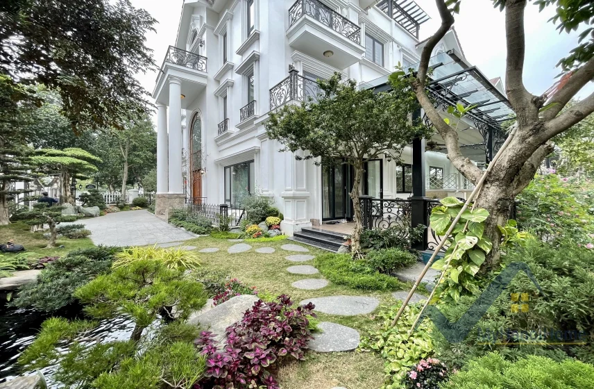 Xem ảnh 21: Ảnh 21: Thuê biệt thự Hoa Lan Vinhomes Riverside căn đơn lập full đồ