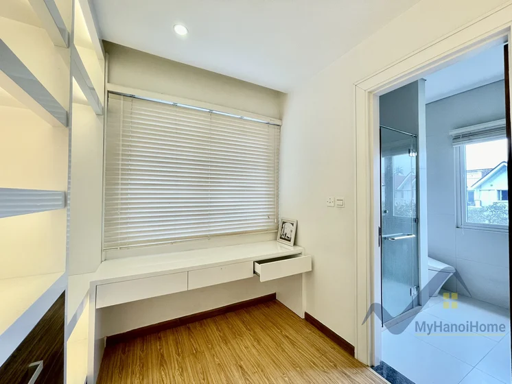 Xem ảnh 9: Ảnh 9: Thuê biệt thự Hoa Sữa Vinhome Riverside trang bị full đồ