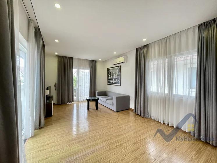 Xem ảnh 10: Ảnh 10: Thuê biệt thự Hoa Sữa Vinhome Riverside trang bị full đồ