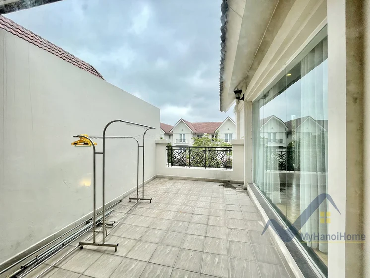 Xem ảnh 12: Ảnh 12: Thuê biệt thự Hoa Sữa Vinhome Riverside trang bị full đồ