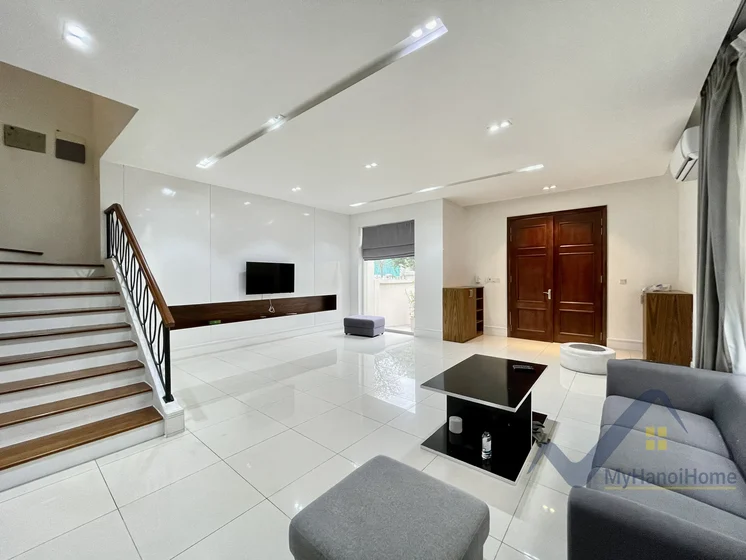 Xem ảnh 13: Ảnh 13: Thuê biệt thự Hoa Sữa Vinhome Riverside trang bị full đồ