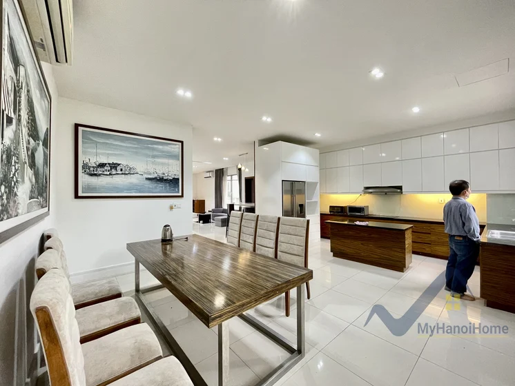 Xem ảnh 15: Ảnh 15: Thuê biệt thự Hoa Sữa Vinhome Riverside trang bị full đồ