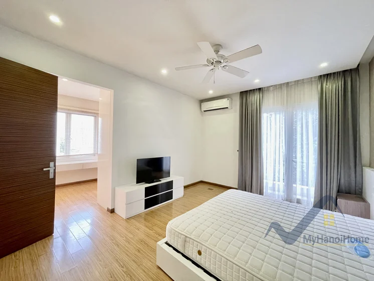 Xem ảnh 19: Ảnh 19: Thuê biệt thự Hoa Sữa Vinhome Riverside trang bị full đồ