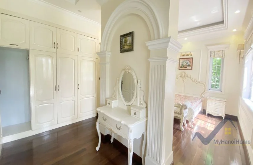 Xem ảnh 17: Ảnh 17: Thuê biệt thự Hoa Sữa Vinhomes Riverside full đồ, tầng hầm