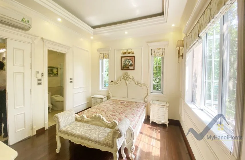 Xem ảnh 18: Ảnh 18: Thuê biệt thự Hoa Sữa Vinhomes Riverside full đồ, tầng hầm