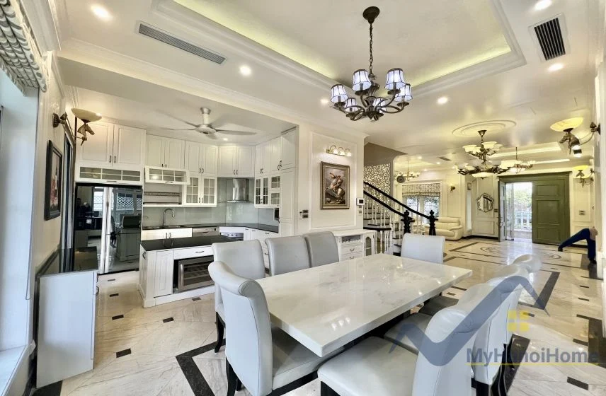 Xem ảnh 22: Ảnh 22: Thuê biệt thự Hoa Sữa Vinhomes Riverside full đồ, tầng hầm