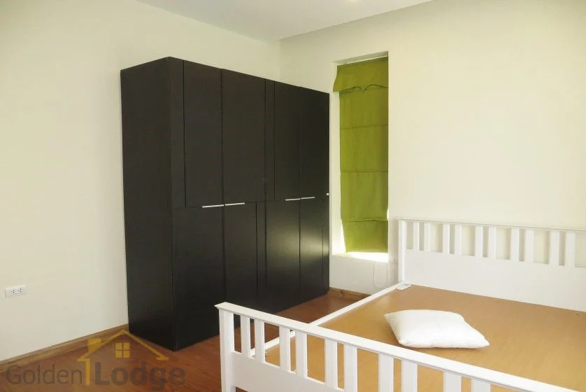 Xem ảnh 4: Ảnh 4: Thuê biệt thự liền kề Vinhomes Riverside có sân vườn rộng