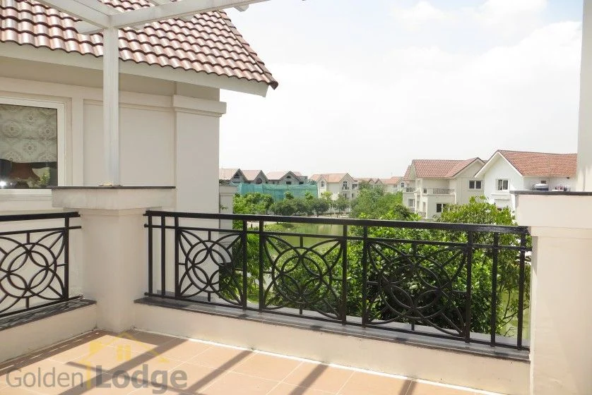 Xem ảnh 7: Ảnh 7: Thuê biệt thự liền kề Vinhomes Riverside có sân vườn rộng