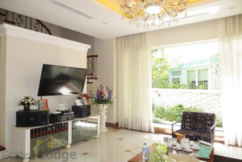 Xem ảnh 10: Ảnh 10: Thuê biệt thự liền kề Vinhomes Riverside có sân vườn rộng