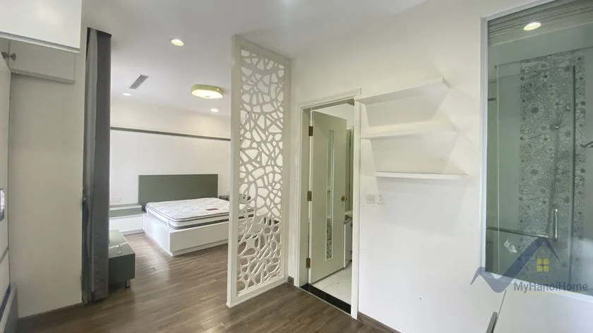 Xem ảnh 11: Ảnh 11: Thuê biệt thự song lập đầy đủ đồ Vinhomes Riverside, 4PN có sông