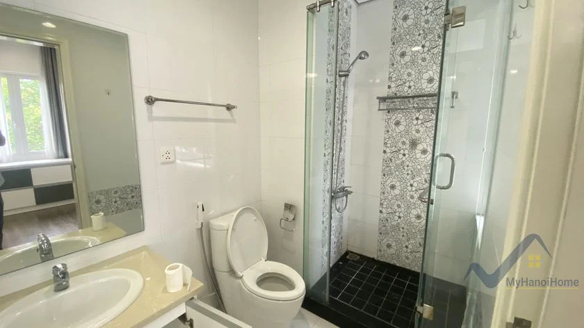 Xem ảnh 12: Ảnh 12: Thuê biệt thự song lập đầy đủ đồ Vinhomes Riverside, 4PN có sông